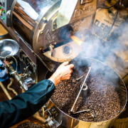自家焙煎珈琲豆　彩豆（秋田県由利本荘市）