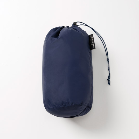 コンパクトに収納でき、携行に便利