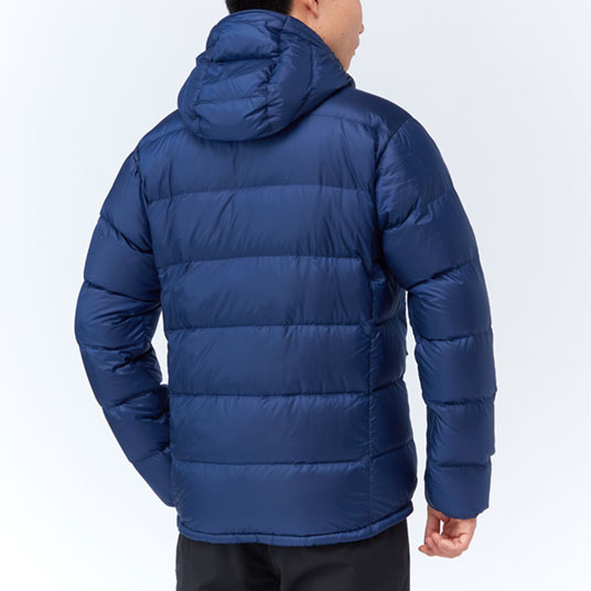 モデル身長175cm／Mサイズ着用