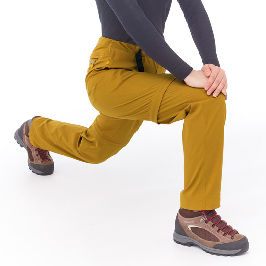 登山やトレッキングに適した、横または縦方向へのストレッチ性を備えています。