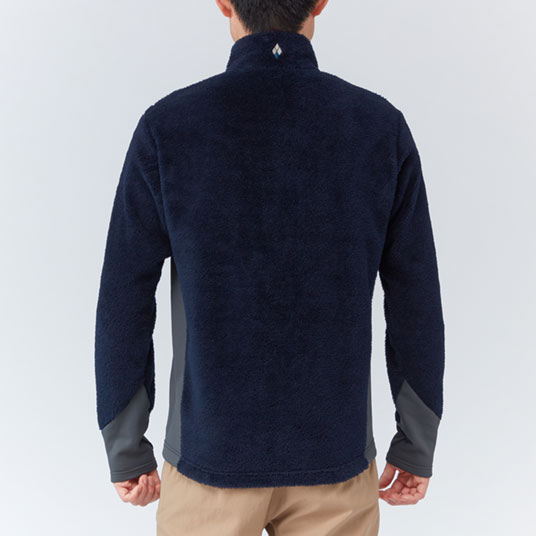 モデル身長175cm／Mサイズ着用