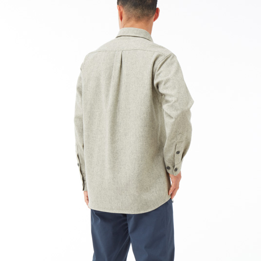 モデル身長170cm／Mサイズ着用