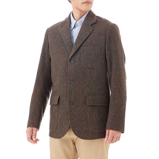モデル身長175cm／Mサイズ着用