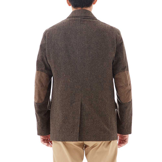 モデル身長175cm／Mサイズ着用