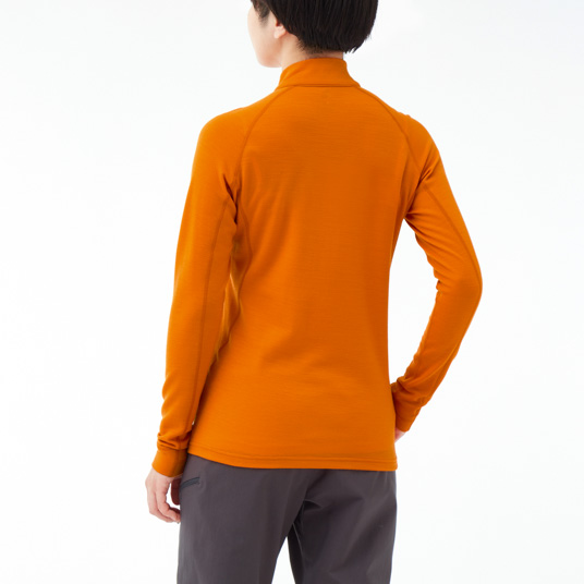 モデル身長160cm／Mサイズ着用