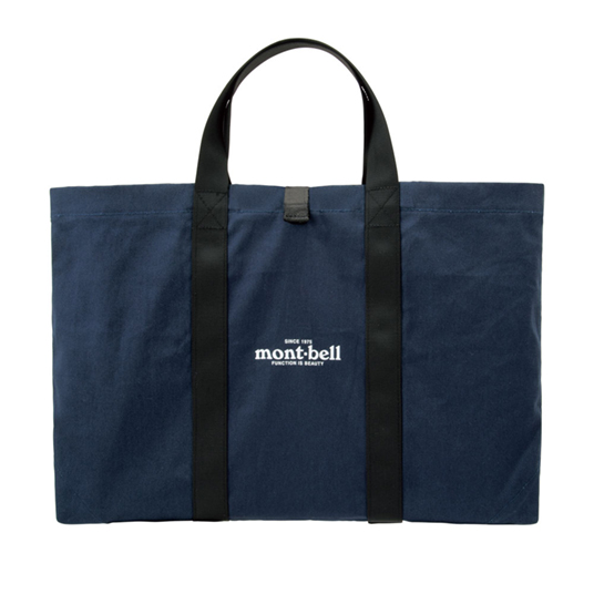 携行に便利な収納袋が付属します。