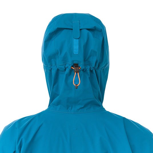 ベルクロでひさしの高さの調節が可能