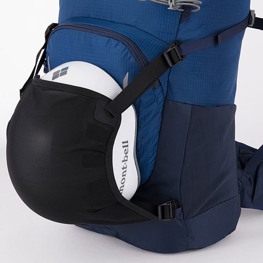 ヘルメットホルダー（別売）が取り付け可能