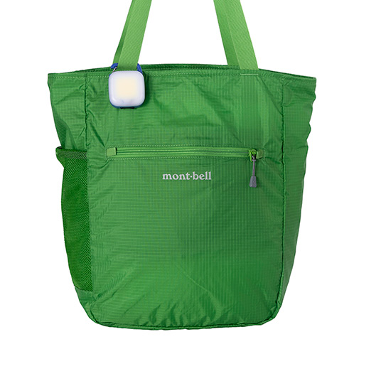 ワイヤーゲートのフックで様々な場所に取り付け可能