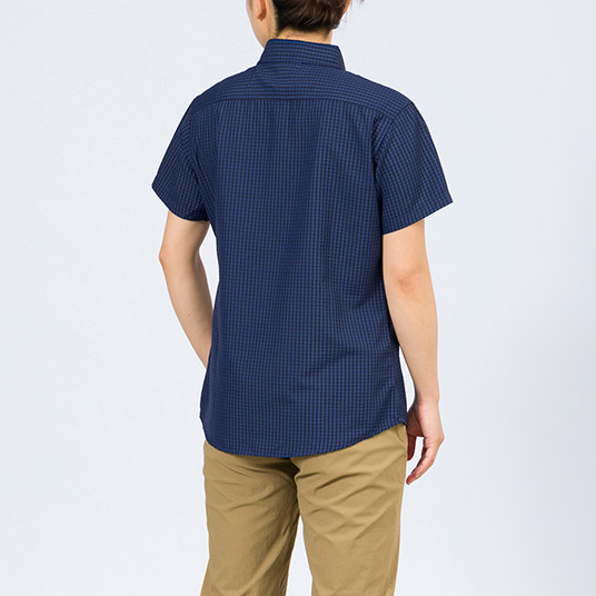 モデル身長163cm／Mサイズ着用