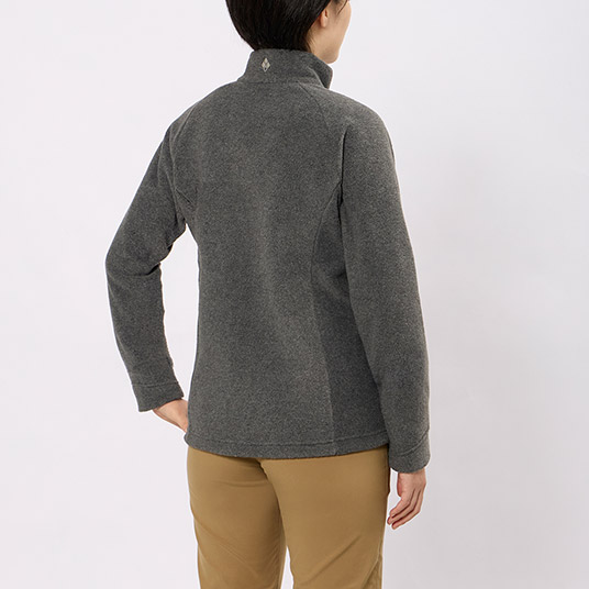 モデル身長167cm／Mサイズ着用
