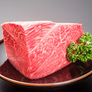 黒毛和牛　大和牛 上赤身もも肉ブロック 700g