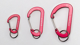 左：キーカラビナ フラットDカン 4、
中央：キーカラビナ フラットDカン 6、
右：キーカラビナ フラットDカン 7
