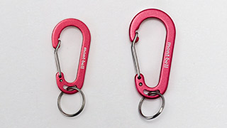 左：アルミ キーカラビナ #1、
右：アルミ キーカラビナ #2